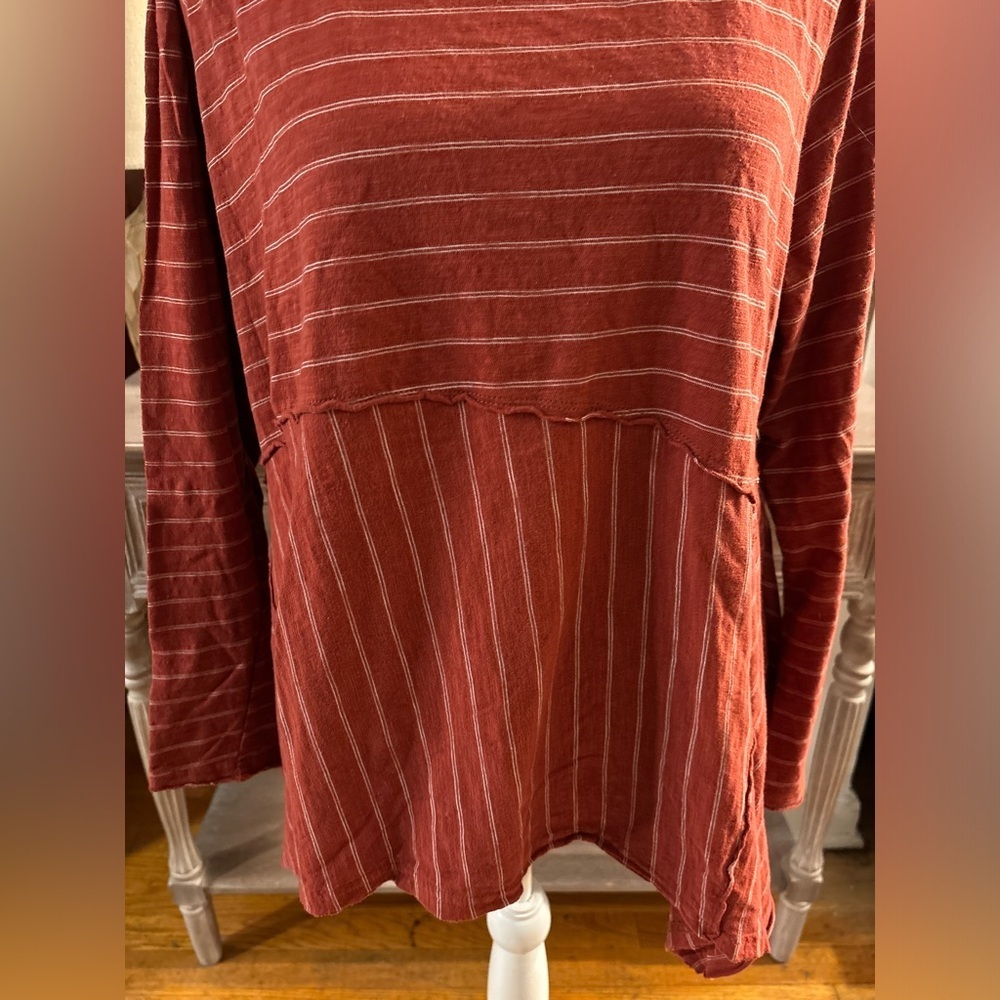 Easel Stripped Asymmetrical Top - Picture 2 of 9